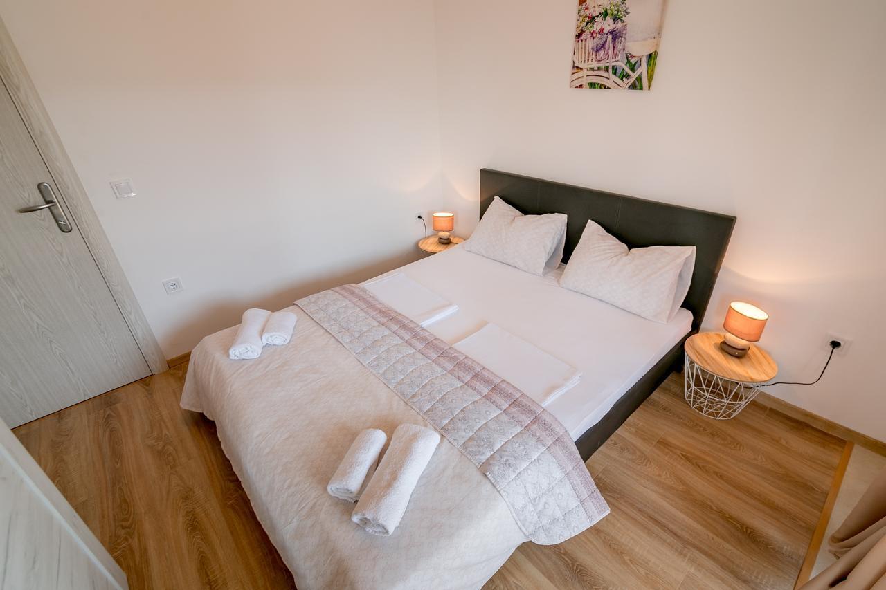הרצג-נובי Vasic Apartments מראה חיצוני תמונה